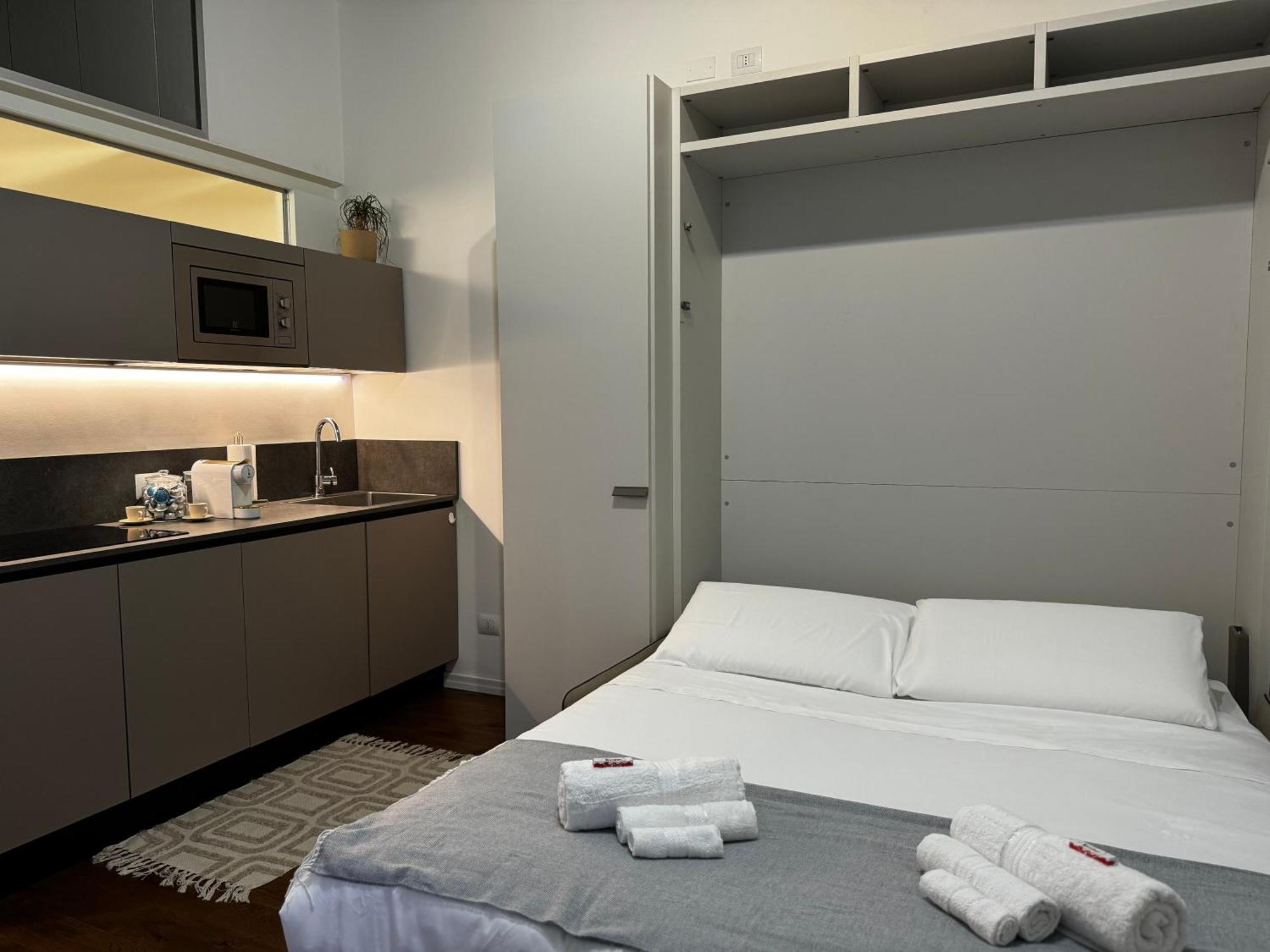 Regina Milano In Corso Lodi - Sky Tv, Wifi E Breakfast Box Milão Exterior foto