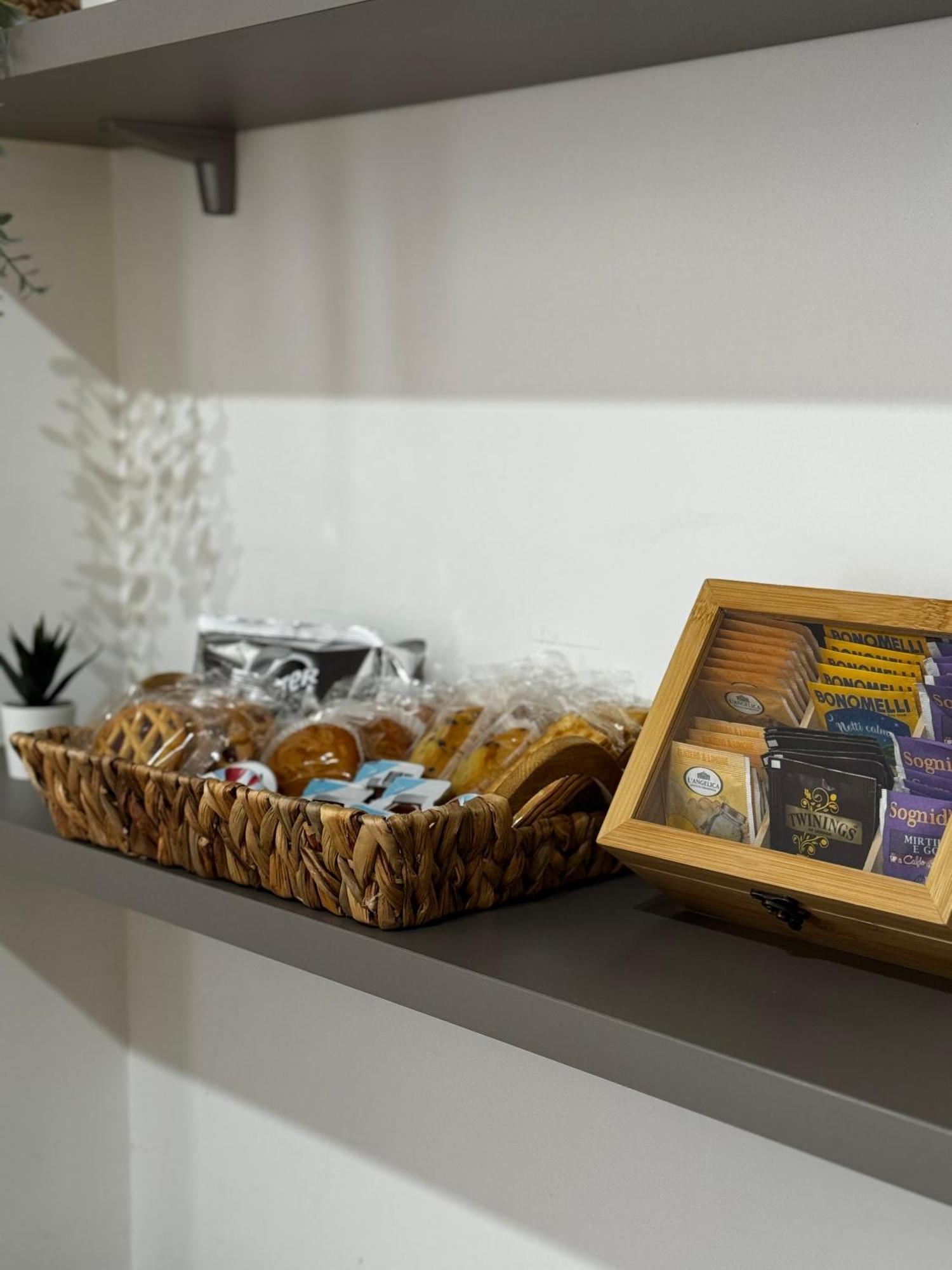 Regina Milano In Corso Lodi - Sky Tv, Wifi E Breakfast Box Milão Exterior foto